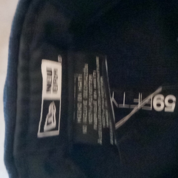 NWOT-New York Yankees official on-field cap - Picture 4 of 6